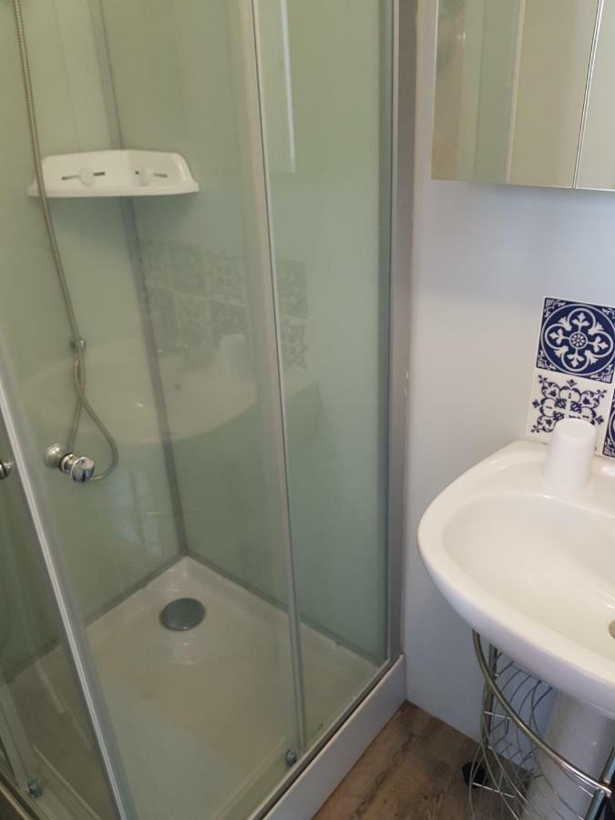 Appartement Atypique - 2 Chambres - Rue Calme Dans Centre Ville Sedan Eksteriør billede